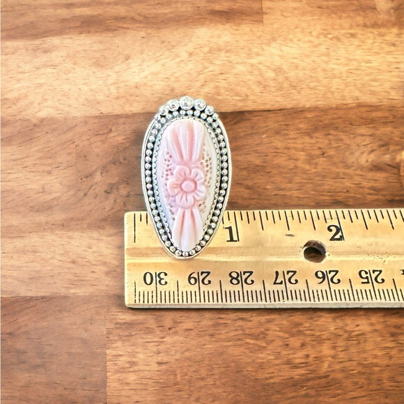Native Pink Carved Flower Conch Ring in Sterling Silver - Picture 3 of 11